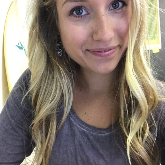 Meet your Posher, Kimberly - Picture 4 of 4